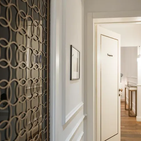 Parisii Luxury Relais Alojamento de Acomodação e Pequeno-almoço Roma